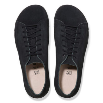 Bend Low Decon Nubukleder Triple Black